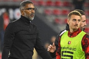 爱游戏app-关于荷甲倒计时，山东男篮冲刺阶段战术微调，细节引发关注，更衣室稳定，医务组通报恢复的信息