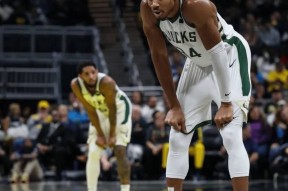 爱游戏app-老鹰观众热烈欢呼！，字母哥迎来三赛季出色发挥气势如虹延续(雄鹰啊雄鹰第一句歌词)