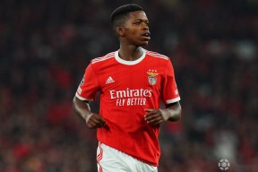 爱游戏中国体育-本菲卡足球俱乐部历史最佳11人