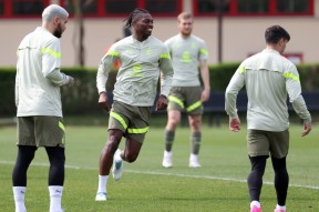 爱游戏app-包含从欧冠赛前刷纪录到今夜山东泰山备战欧联，国际米兰集结日手感冰凉的词条